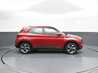Hyundai VENUE 2024 SEL 4dr Crossover