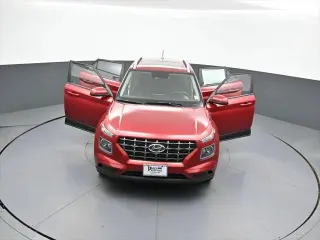 Hyundai VENUE 2023 SEL 4dr Crossover