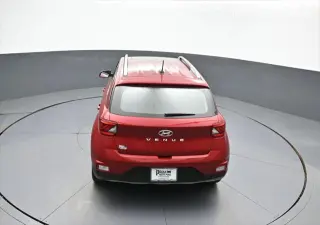 Hyundai VENUE 2023 SEL 4dr Crossover