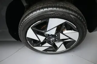 Hyundai KONA 2024 AWD Limited 4dr Crossover