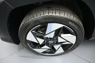 Hyundai KONA 2024 AWD Limited 4dr Crossover