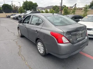 Nissan Versa 2016 1.6 S 4dr Sedan 5M