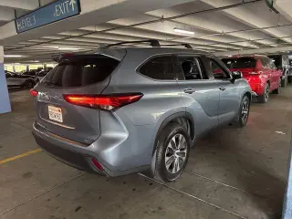 Toyota Highlander 2022 XLE 4dr SUV