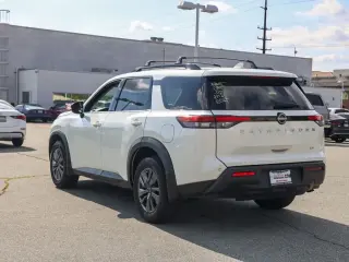 Nissan Pathfinder 2024 SV 4dr SUV