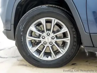 Jeep Cherokee 2021 4x4 Latitude Lux 4dr SUV