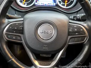 Jeep Cherokee 2021 4x4 Latitude Lux 4dr SUV