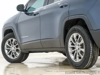 Jeep Cherokee 2021 4x4 Latitude Lux 4dr SUV