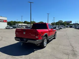 2012 RAM 1500 4WD Crew Cab 140.5" SLT