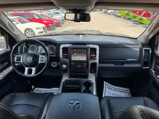 2017 RAM 1500 Laramie 4x4 Crew Cab 5'7" Box