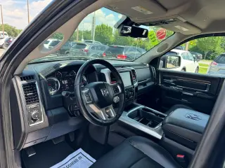2017 RAM 1500 Laramie 4x4 Crew Cab 5'7" Box