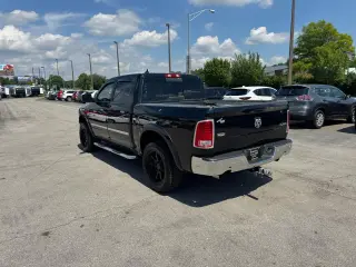 2017 RAM 1500 Laramie 4x4 Crew Cab 5'7" Box