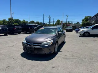 2017 Toyota Camry XLE Auto (Natl)
