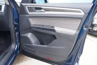 Volkswagen Atlas 2021 V6 SE 4dr SUV w/Technology (midyear release)
