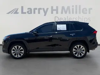 Toyota RAV4 2025 AWD Limited 4dr SUV