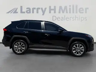 Toyota RAV4 2025 AWD Limited 4dr SUV