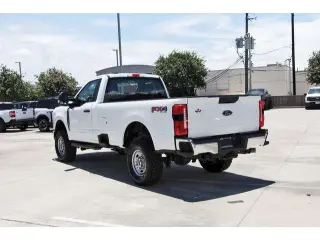 Ford F-250 Super Duty 2023 4x4 XL 2dr Regular Cab 8 ft. LB Pickup