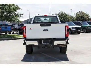 Ford F-250 Super Duty 2023 4x4 XL 2dr Regular Cab 8 ft. LB Pickup