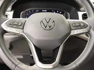 Volkswagen Atlas Cross Sport 2023 V6 SE 4dr SUV w/Technology