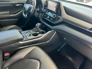 Toyota Highlander 2020 AWD XLE 4dr SUV