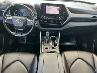 Toyota Highlander 2020 AWD XLE 4dr SUV