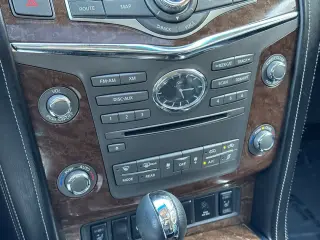 INFINITI QX80 2016 AWD 4dr SUV