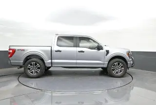 Ford F-150 2023 4x2 XL 4dr SuperCrew 5.5 ft. SB