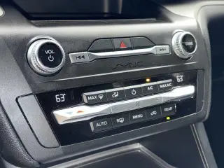 Ford Explorer 2020 AWD XLT 4dr SUV