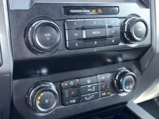Ford F-150 2019 4x4 XL 4dr SuperCrew 5.5 ft. SB