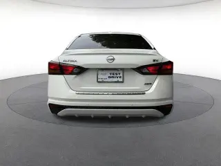 Nissan Altima 2023 AWD 2.5 SV 4dr Sedan