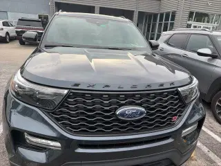 Ford Explorer 2023 AWD ST 4dr SUV
