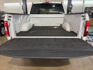 Ford F-150 2018 4x4 King Ranch 4dr SuperCrew 5.5 ft. SB