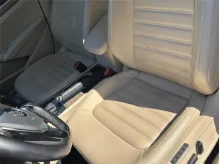 Volkswagen Passat 2018 2.0T SEL Premium 4dr Sedan