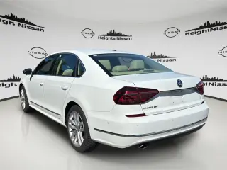 Volkswagen Passat 2018 2.0T SEL Premium 4dr Sedan