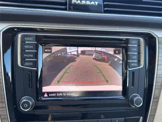 Volkswagen Passat 2018 2.0T SEL Premium 4dr Sedan