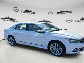 Volkswagen Passat 2018 2.0T SEL Premium 4dr Sedan