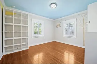 3 Levine Realty,