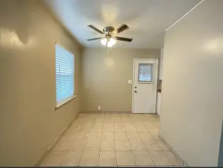 3 habitaciones y 1 baño,