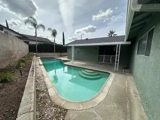 CHARMING SINGLE FAM HOME AVIL!