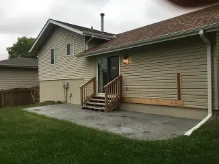 SINGLE FAMILY HOUSE MOVE IN!!