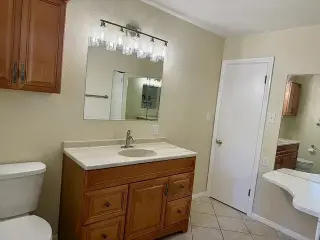 Ready to go 2 bedroom 1 bath h