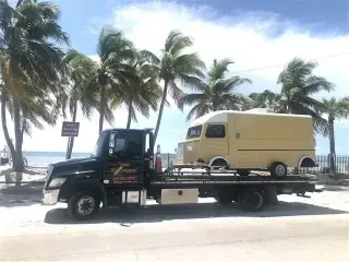 Servicio de grúa flatbed truck