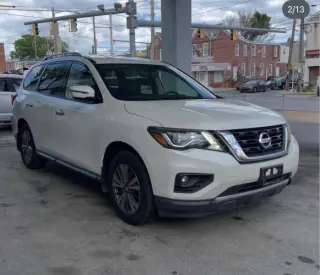 2018 Nissan Pathfinder SL