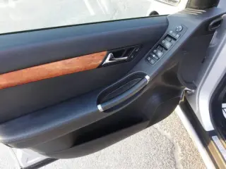 2006 Mercedes-Benz R-Class R 350