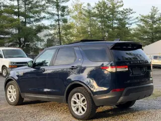 2020 Land Rover Discovery SE