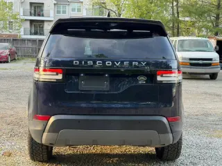 2020 Land Rover Discovery SE