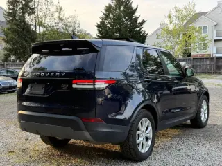 2020 Land Rover Discovery SE