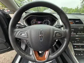 2014 Lincoln MKZ