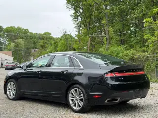 2014 Lincoln MKZ