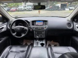 2020 Nissan Pathfinder SL