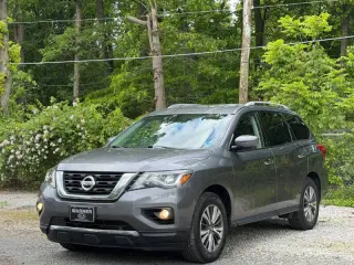 2020 Nissan Pathfinder SL